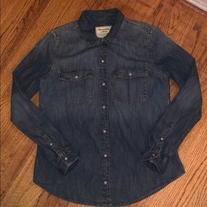 Abercrombie & Fitch women’s button down jean shirt